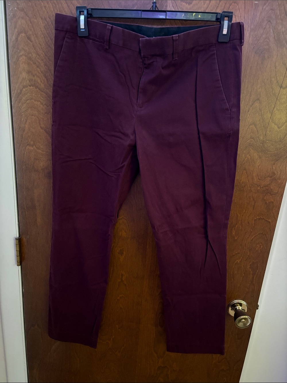 Men's 33/30 Burgundy Straight Fit Khaki